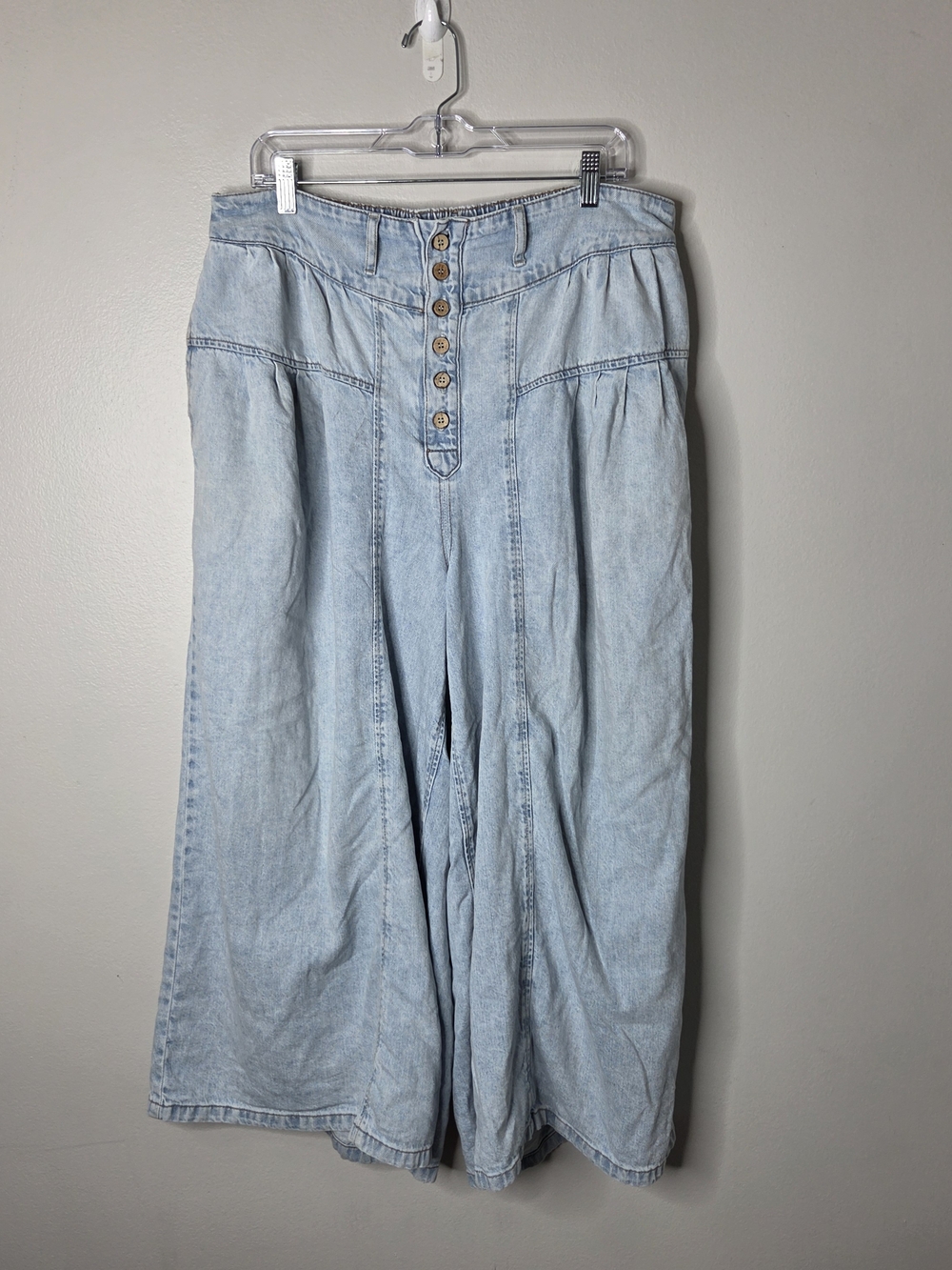 We The Free Blossom Light Blue Denim Pull-On Super Wide Leg Crop Jeans